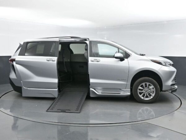 Silver Toyota Sienna with BraunAbility Side Entry Automatic In Floor conversion