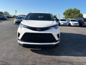 White Toyota Sienna with Vantage Mobility Side Entry Automatic In Floor conversion