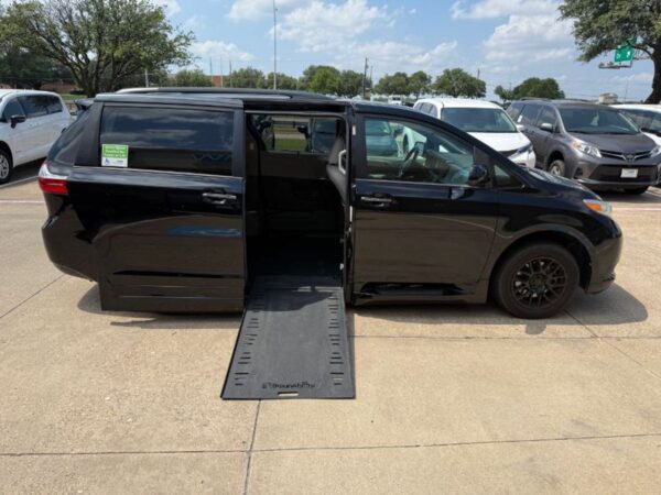 Black Toyota Sienna with BraunAbility Side Entry Automatic In Floor conversion