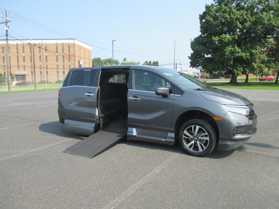 Grey Honda Odyssey with Vantage Mobility Side Entry Automatic In Floor conversion