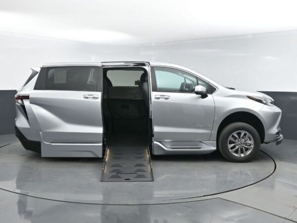 Silver Toyota Sienna with BraunAbility Side Entry Automatic Fold Out conversion