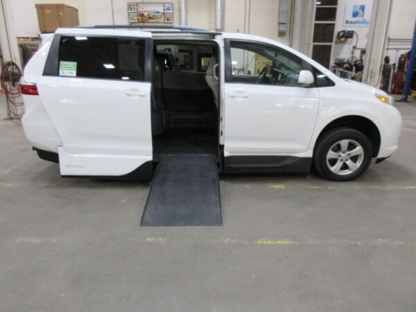 White Toyota Sienna with Vantage Mobility Side Entry Automatic In Floor conversion