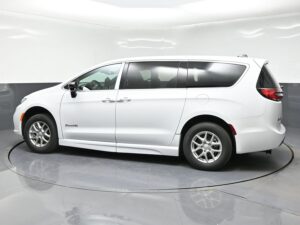 White Chrysler Pacifica with BraunAbility Side Entry Automatic Fold Out conversion