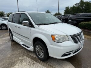 White Chrysler Town and Country with Vantage Mobility Side Entry Automatic In Floor conversion