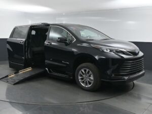 Black Toyota Sienna with BraunAbility Side Entry Automatic Fold Out conversion