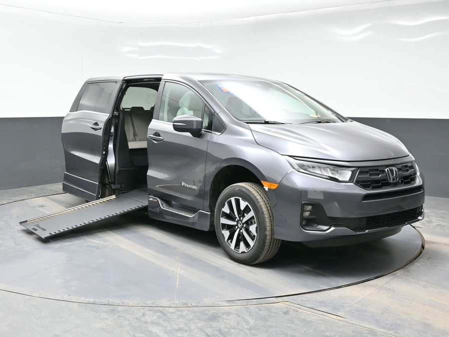 Grey Honda Odyssey with BraunAbility Side Entry Automatic In Floor conversion