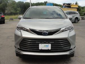 Silver Toyota Sienna with Vantage Mobility Side Entry Automatic In Floor conversion