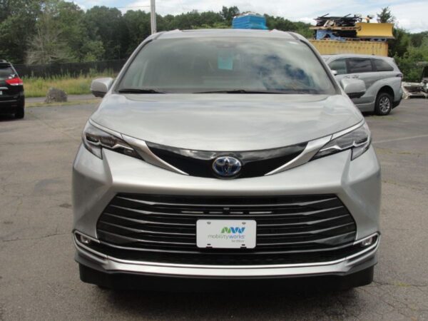 Silver Toyota Sienna with Vantage Mobility Side Entry Automatic In Floor conversion