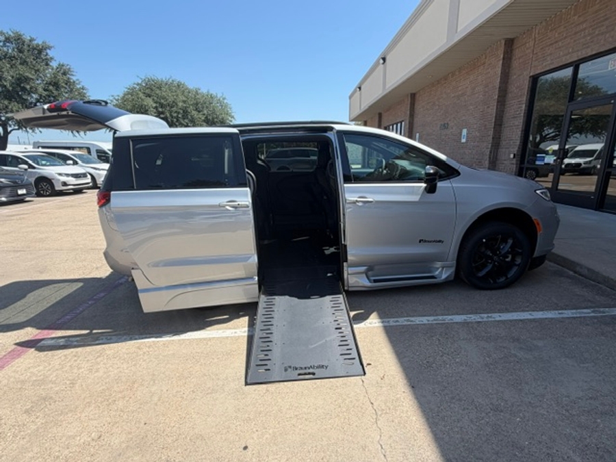 Silver Chrysler Pacifica with BraunAbility Side Entry Automatic In Floor conversion
