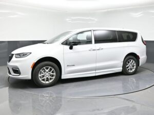 White Chrysler Pacifica with BraunAbility Side Entry Automatic Fold Out conversion