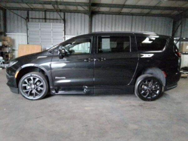 Black Chrysler Pacifica with BraunAbility Side Entry Automatic In Floor conversion