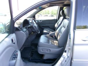 Silver Honda Odyssey with Vantage Mobility Side Entry Automatic In Floor conversion