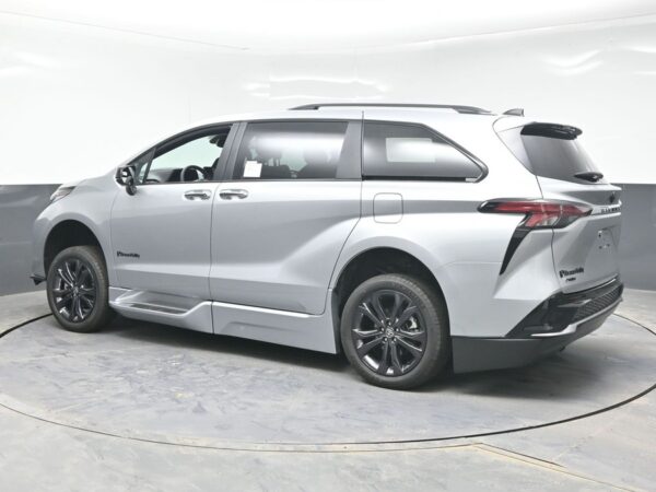 Silver Toyota Sienna with BraunAbility Side Entry Automatic Fold Out conversion