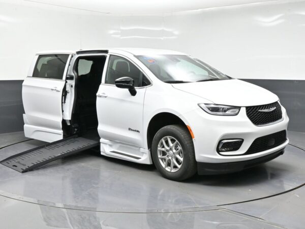 White Chrysler Pacifica with BraunAbility Side Entry Automatic Fold Out conversion