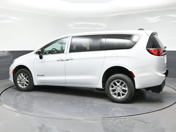 White Chrysler Voyager with BraunAbility Rear Entry Manual Fold Out conversion