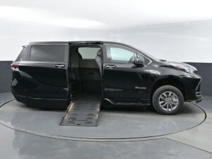 Black Toyota Sienna with BraunAbility Side Entry Automatic Fold Out conversion