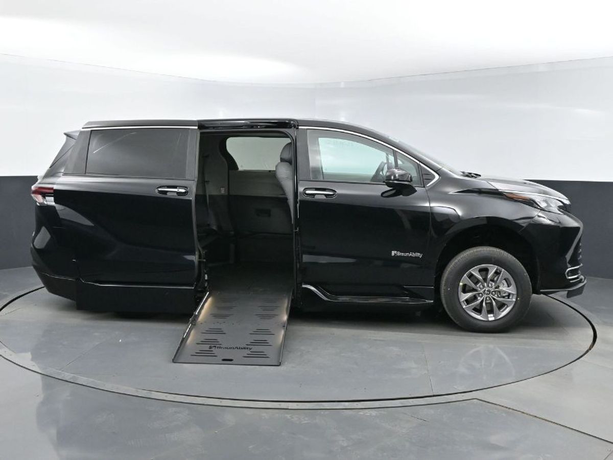 Black Toyota Sienna with BraunAbility Side Entry Automatic Fold Out conversion