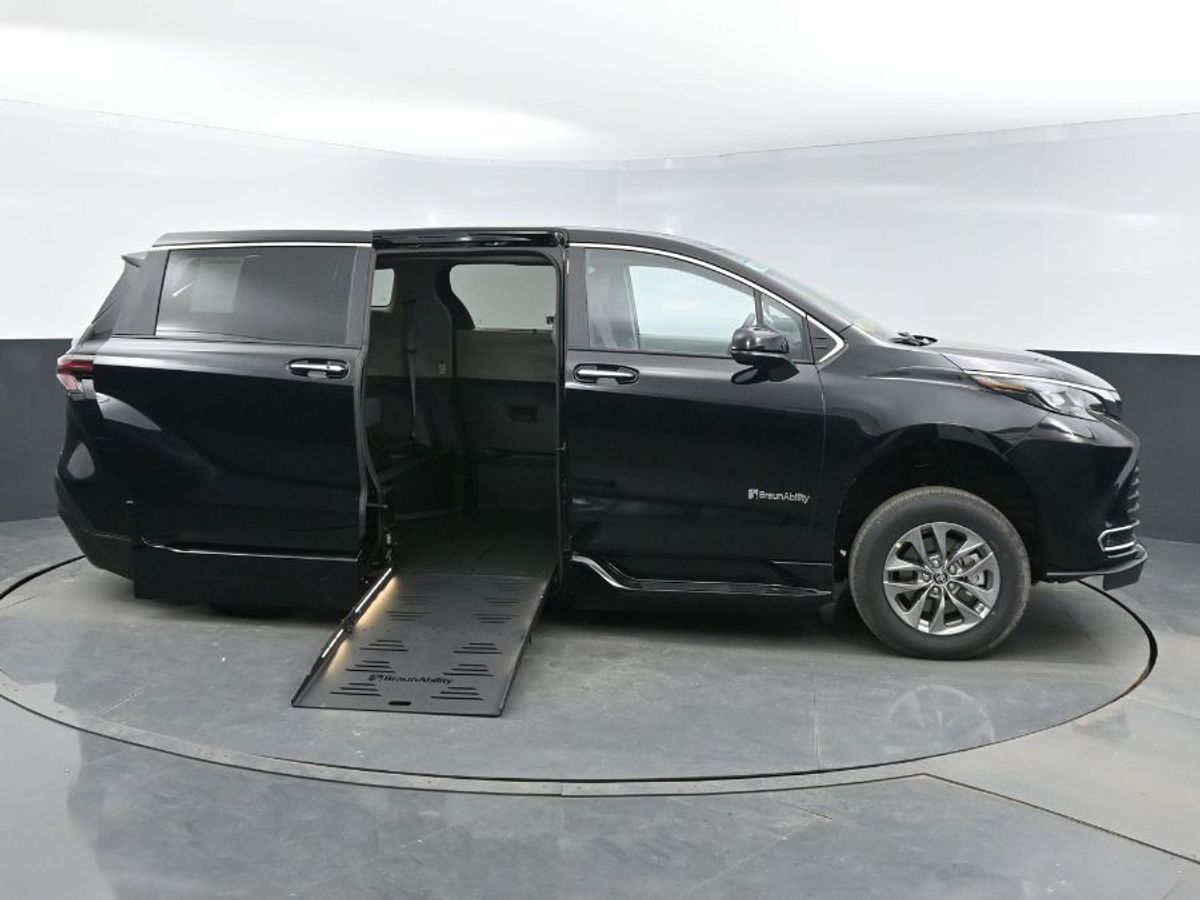 Black Toyota Sienna with BraunAbility Side Entry Automatic Fold Out conversion