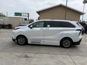 White Toyota Sienna with Vantage Mobility Side Entry Automatic In Floor conversion