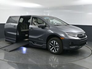 Grey Honda Odyssey with BraunAbility Side Entry Automatic In Floor conversion