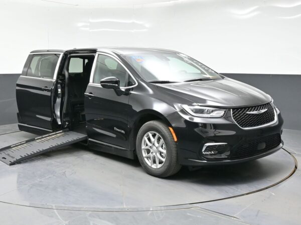 Black Chrysler Pacifica with BraunAbility Side Entry Automatic Fold Out conversion