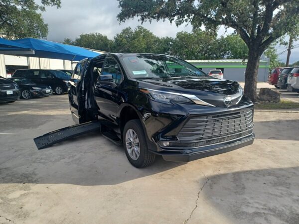 Black Toyota Sienna with BraunAbility Side Entry Automatic Fold Out conversion