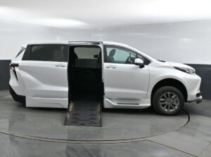 White Toyota Sienna with BraunAbility Side Entry Automatic Fold Out conversion