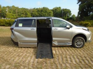 Silver Toyota Sienna with BraunAbility Side Entry Automatic Fold Out conversion