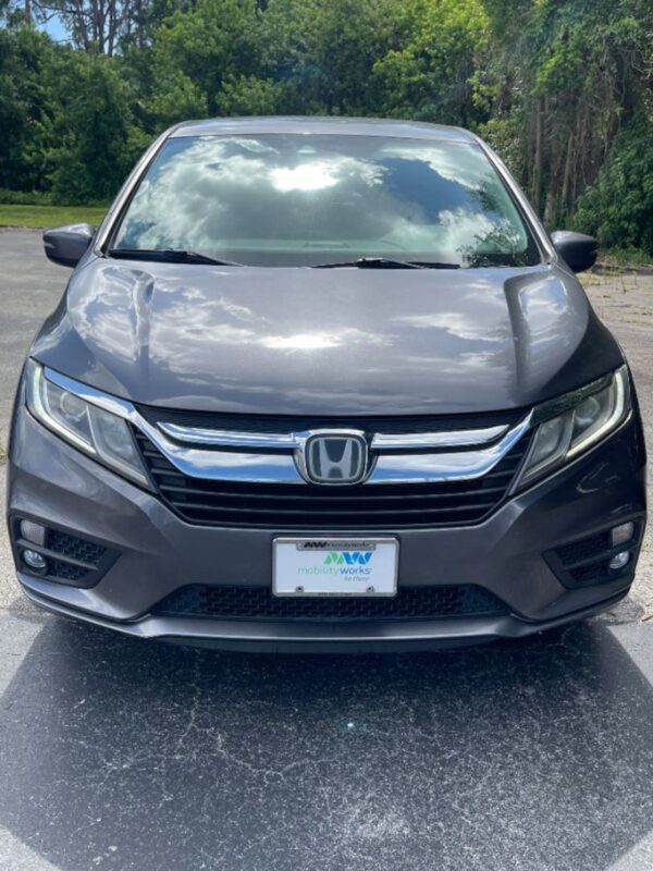 Grey Honda Odyssey with BraunAbility Side Entry Automatic In Floor conversion