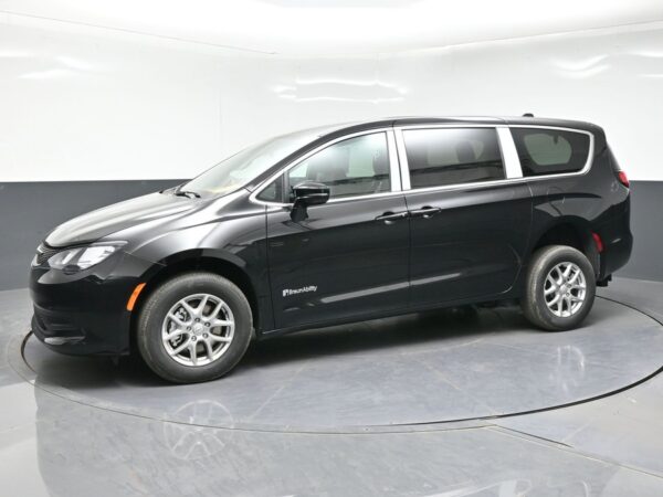 Black Chrysler Voyager with BraunAbility Rear Entry Manual Fold Out conversion
