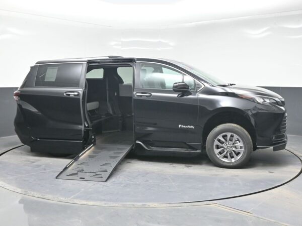 Black Toyota Sienna with BraunAbility Side Entry Automatic Fold Out conversion