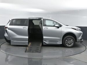 Silver Toyota Sienna with BraunAbility Side Entry Automatic Fold Out conversion