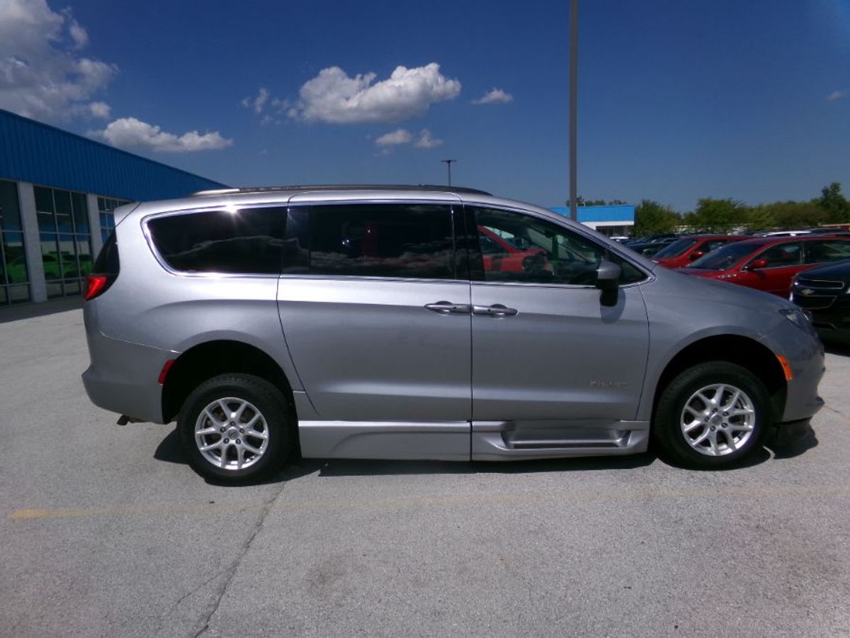 ナイジェリアパンピー Benchmade 125BK Azeria Wharncliffe Fixed Blade Knife, N680 Black Blade