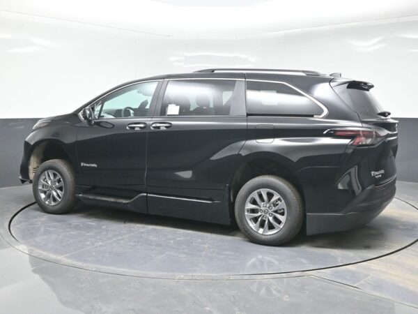 Black Toyota Sienna with BraunAbility Side Entry Automatic Fold Out conversion