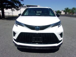 White Toyota Sienna with Vantage Mobility Side Entry Automatic In Floor conversion