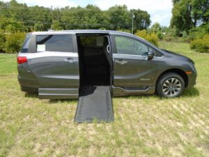 Grey Honda Odyssey with BraunAbility Side Entry Automatic In Floor conversion