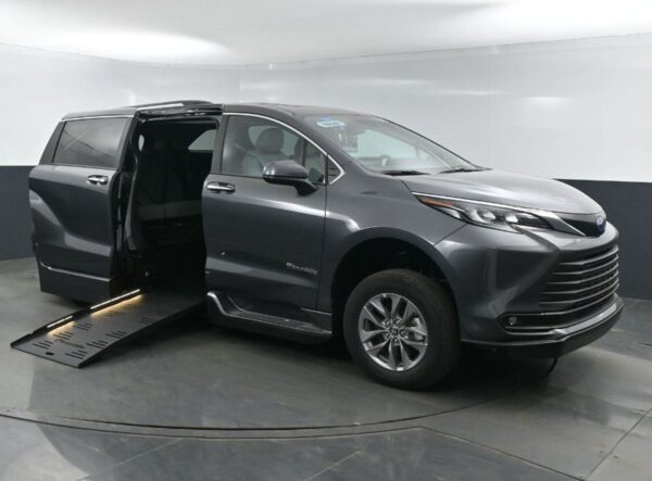 Grey Toyota Sienna with BraunAbility Side Entry Automatic Fold Out conversion