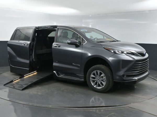 Grey Toyota Sienna with BraunAbility Side Entry Automatic Fold Out conversion
