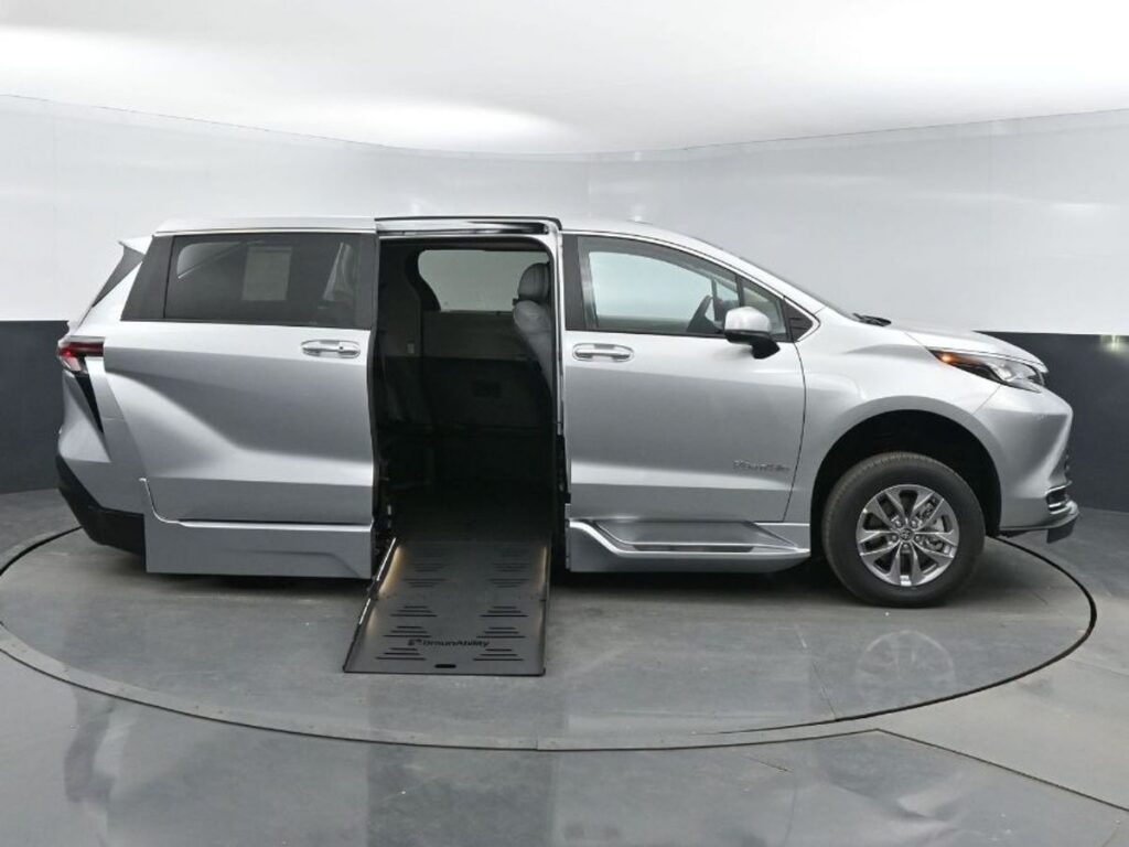 Silver Toyota Sienna with BraunAbility Side Entry Automatic Fold Out conversion