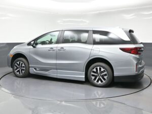 Silver Honda Odyssey with BraunAbility Side Entry Automatic In Floor conversion