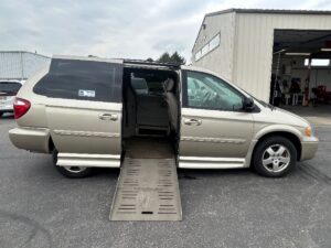 Dodge Grand Caravan with BraunAbility Side Entry Manual Fold Out conversion
