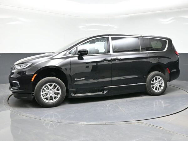 Black Chrysler Pacifica with BraunAbility Side Entry Automatic Fold Out conversion