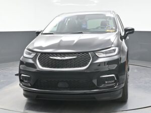 Black Chrysler Pacifica with BraunAbility Side Entry Automatic Fold Out conversion