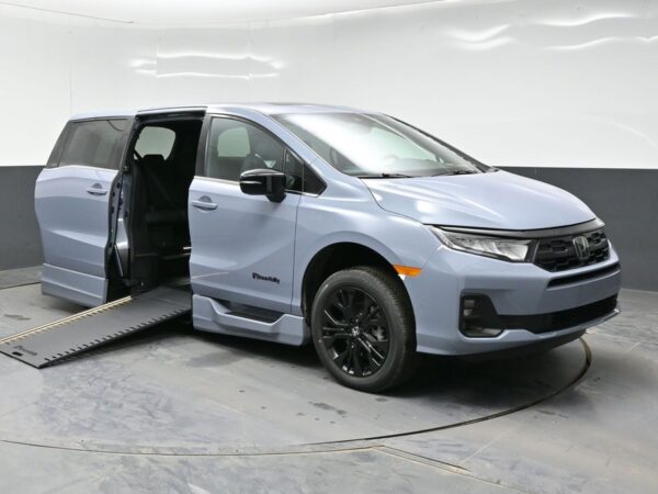 Grey Honda Odyssey with BraunAbility Side Entry Automatic In Floor conversion