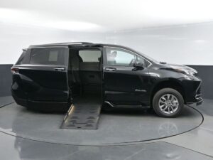 Black Toyota Sienna with BraunAbility Side Entry Automatic Fold Out conversion