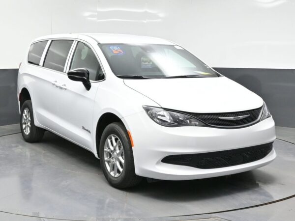 White Chrysler Voyager with BraunAbility Rear Entry Manual Fold Out conversion