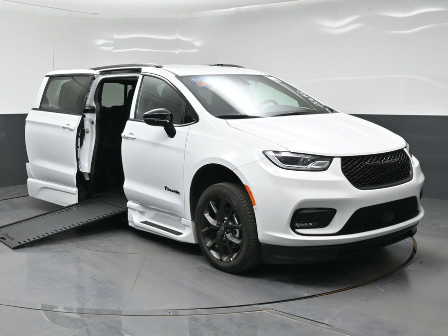 White Chrysler Pacifica with BraunAbility Side Entry Automatic In Floor conversion