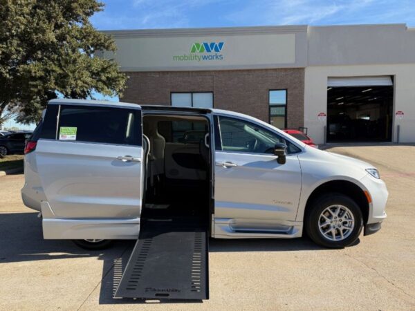 Silver Chrysler Pacifica with BraunAbility Side Entry Automatic In Floor conversion