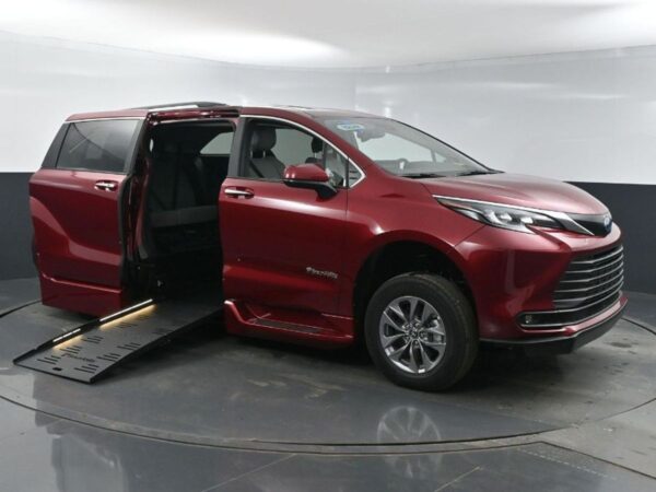 Red Toyota Sienna with BraunAbility Side Entry Automatic Fold Out conversion