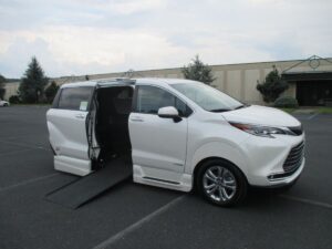 White Toyota Sienna with Vantage Mobility Side Entry Automatic In Floor conversion